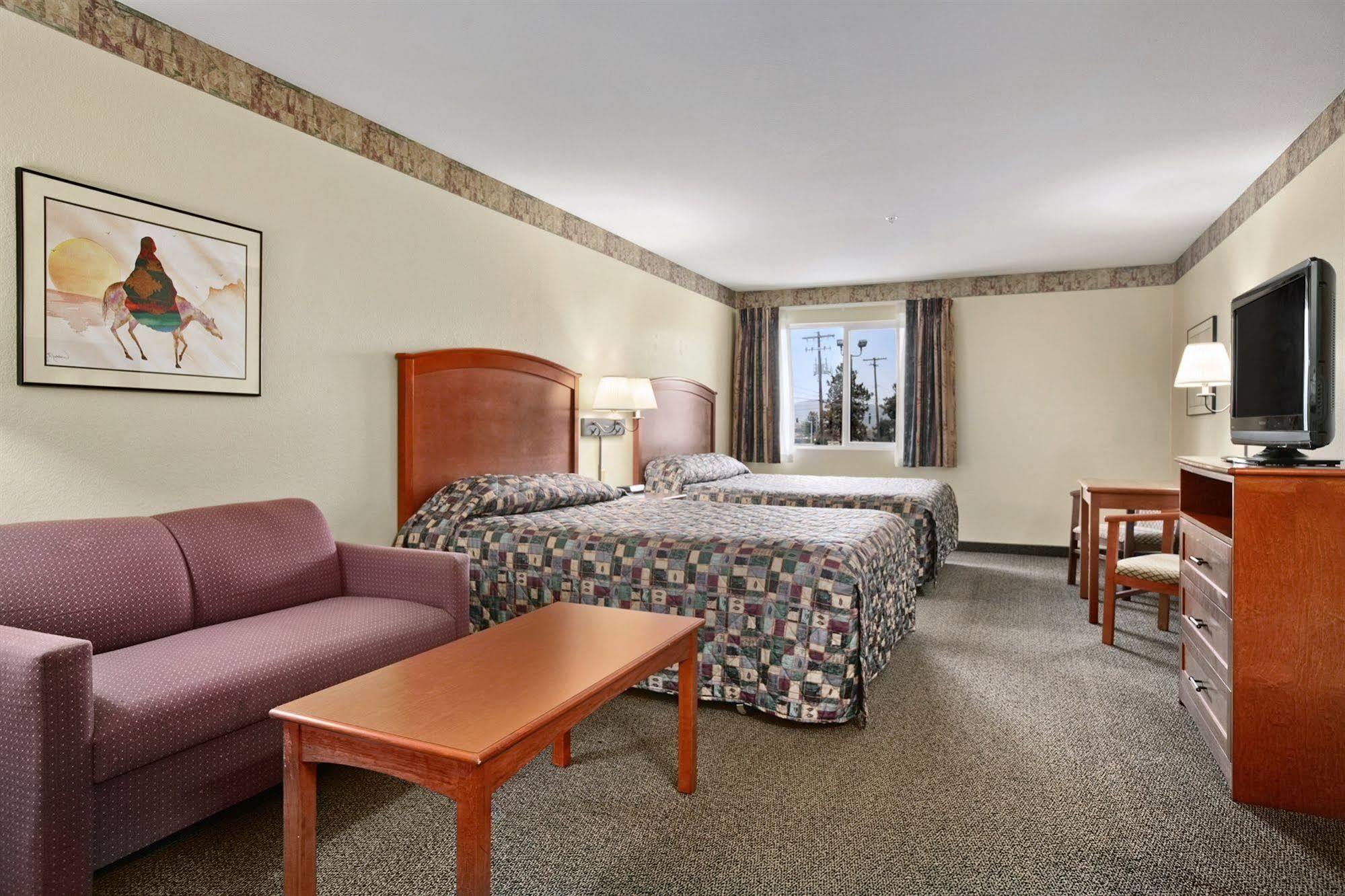 Toppenish Inn And Suites Exterior foto